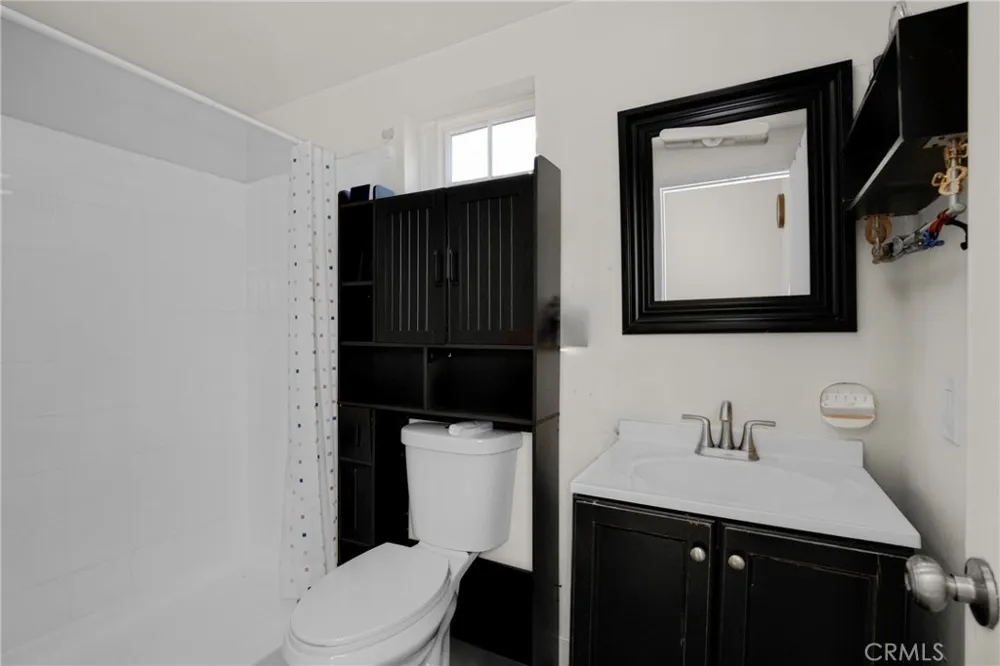 12647 Terra Bella Pacoima, CA 91331