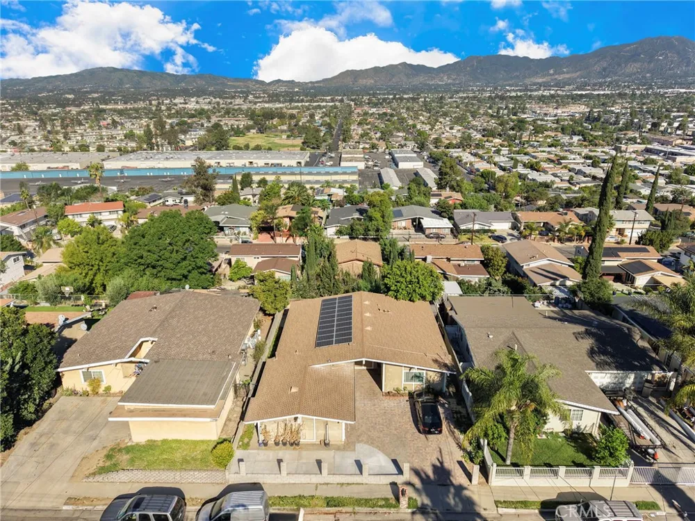 12647 Terra Bella Pacoima, CA 91331