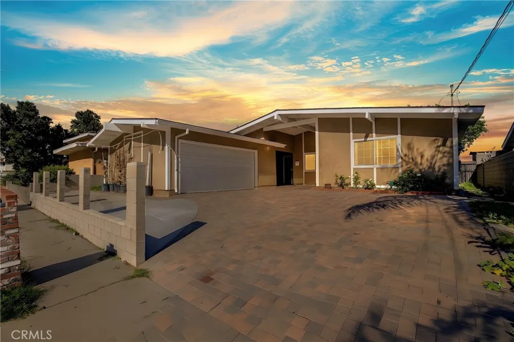 12647 Terra Bella Pacoima, CA 91331