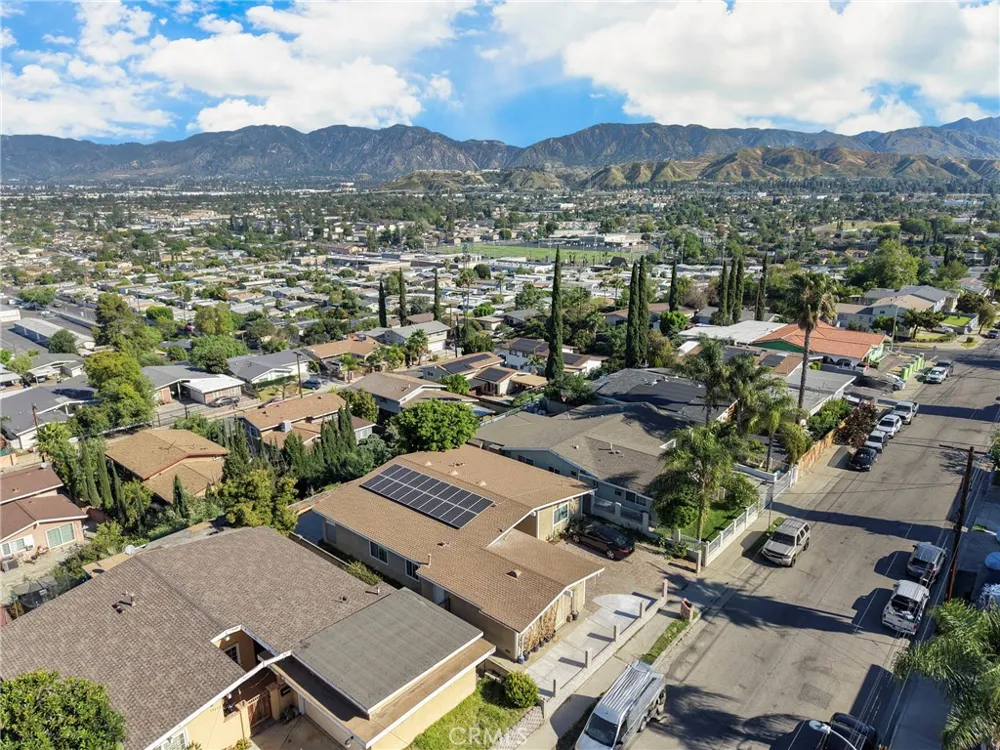 12647 Terra Bella Pacoima, CA 91331