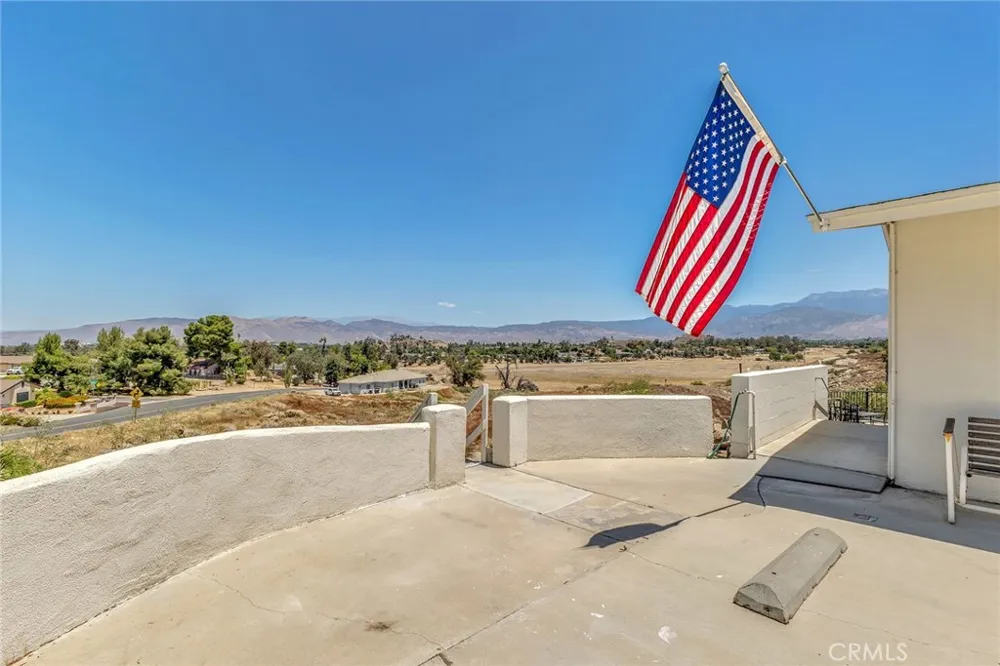 27756 Vista Del Valle Hemet, CA 92544