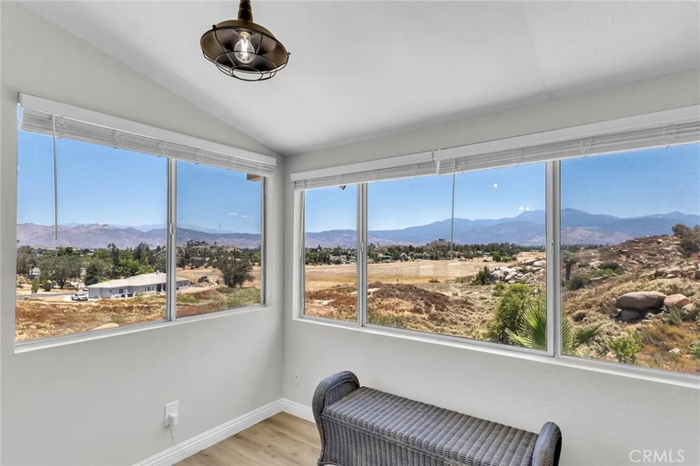 27756 Vista Del Valle Hemet, CA 92544