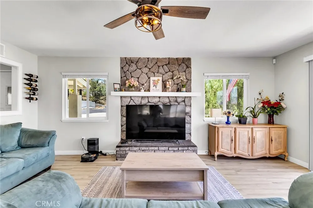 27756 Vista Del Valle Hemet, CA 92544