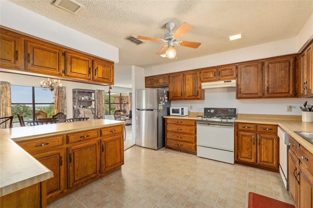 3718 Highway 36 W Rising Star, TX 76471