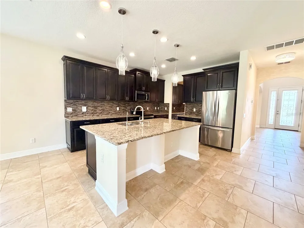 19522 WHISPERING BROOK DRIVE Tampa, FL 33647
