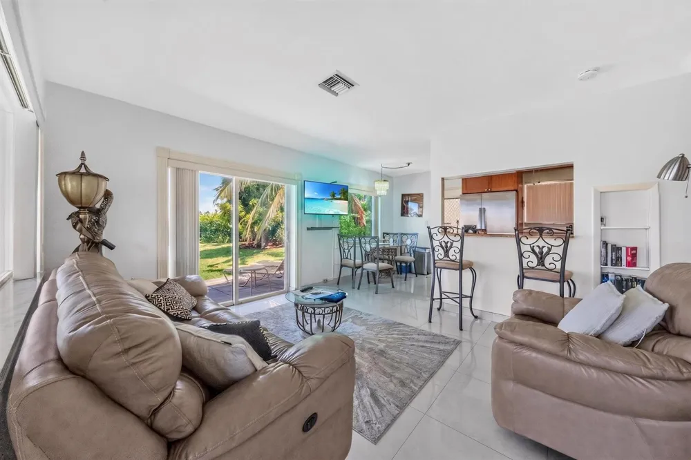 1225 Hillsboro Mile #Ss1 Hillsboro Beach, FL 33062