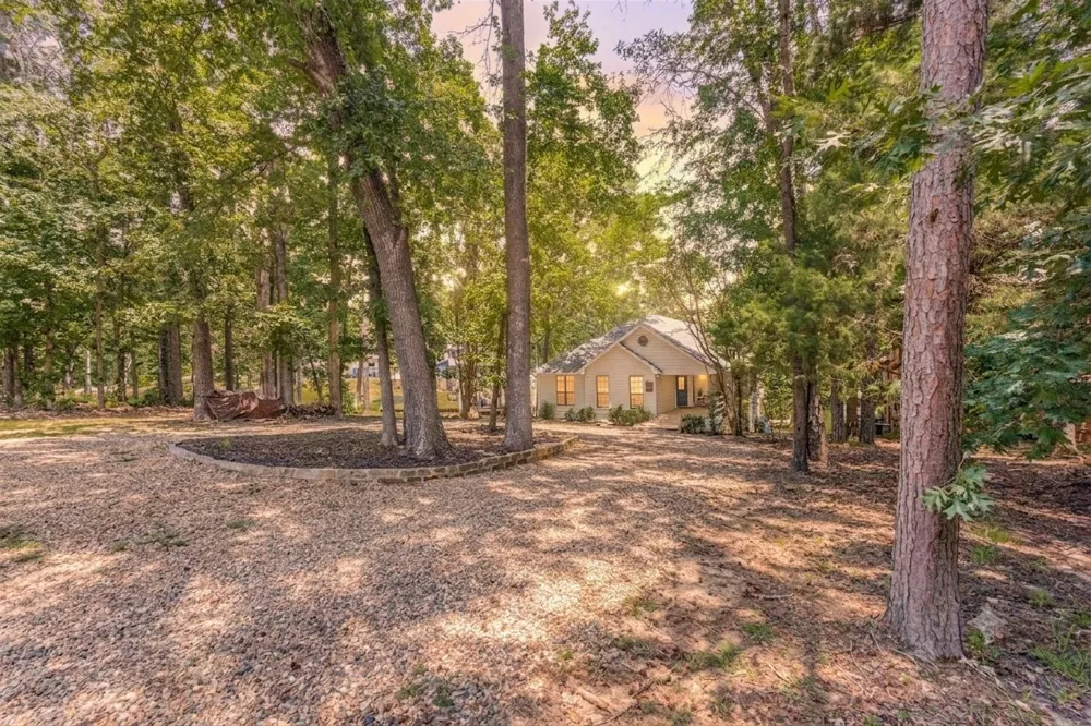 909 King Club Boulevard Scroggins, TX 75480