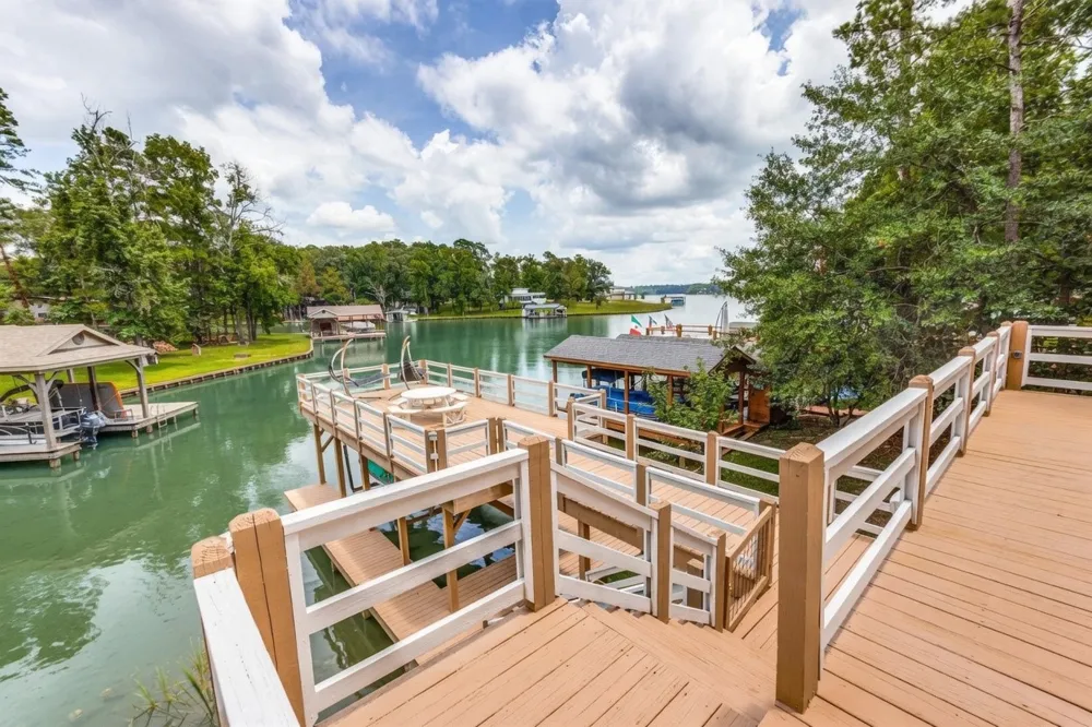 909 King Club Boulevard Scroggins, TX 75480