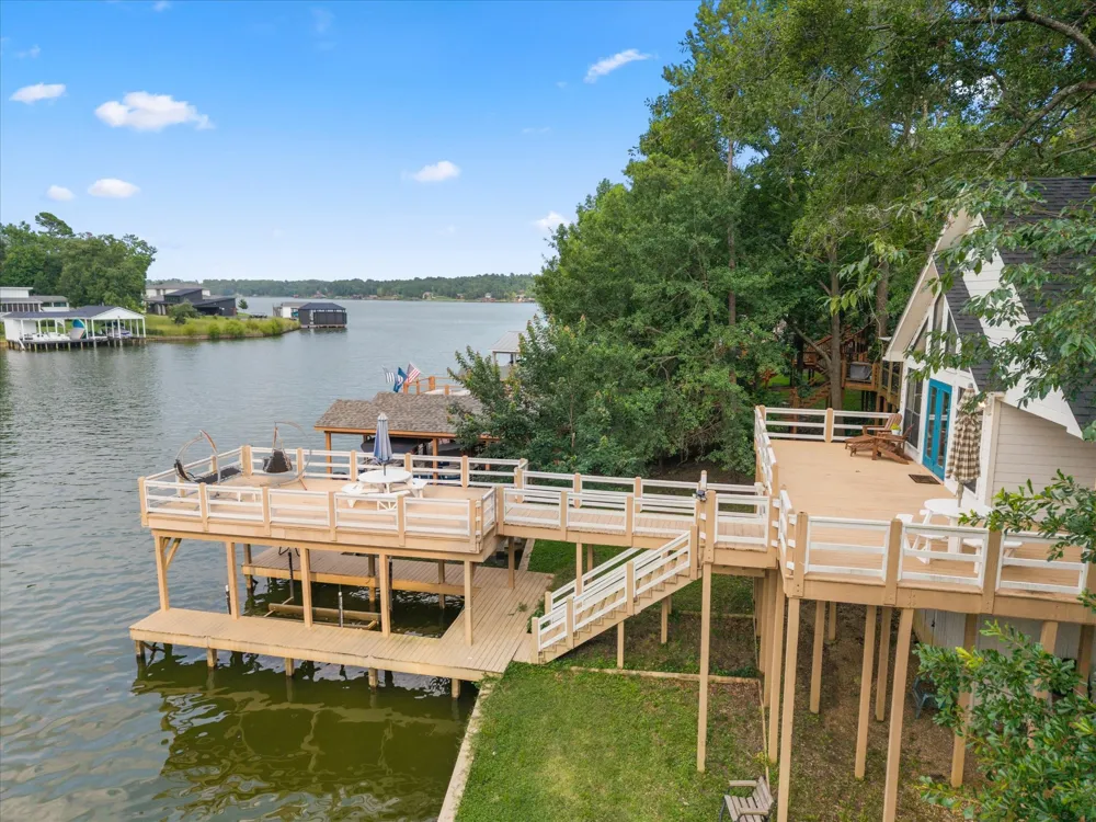 909 King Club Boulevard Scroggins, TX 75480