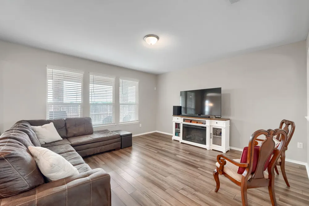 1513 Foxglove Drive Lockhart, TX 78644