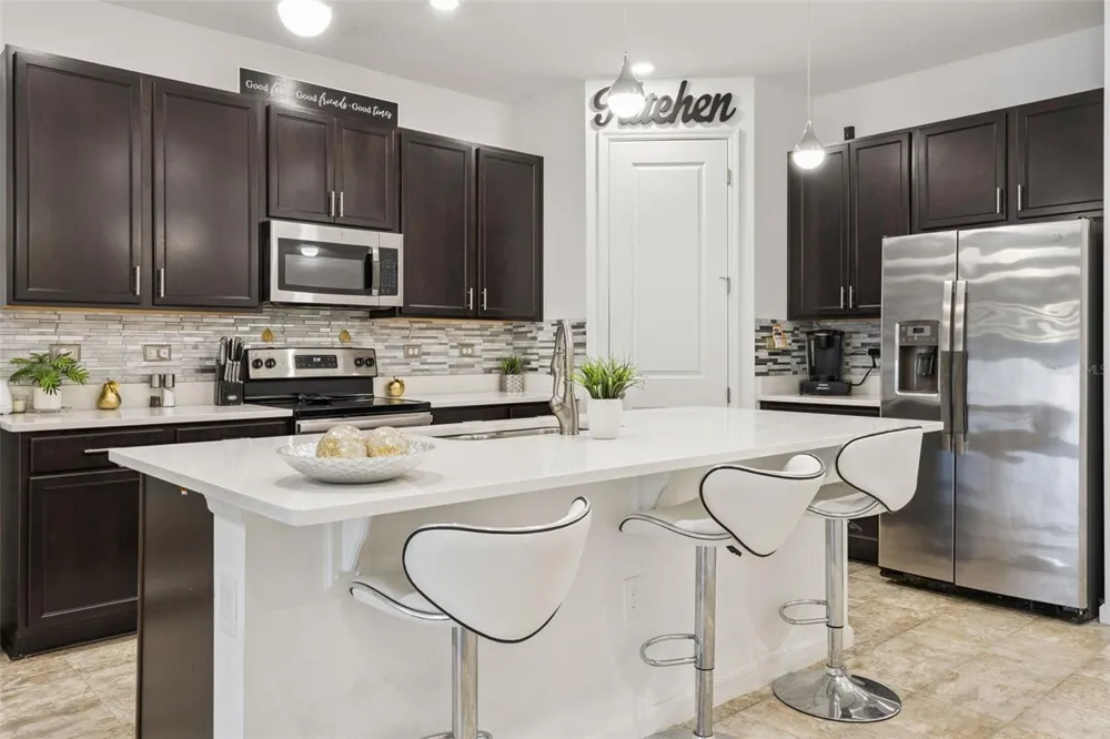 31736 BROADWATER AVENUE Leesburg, FL 34748