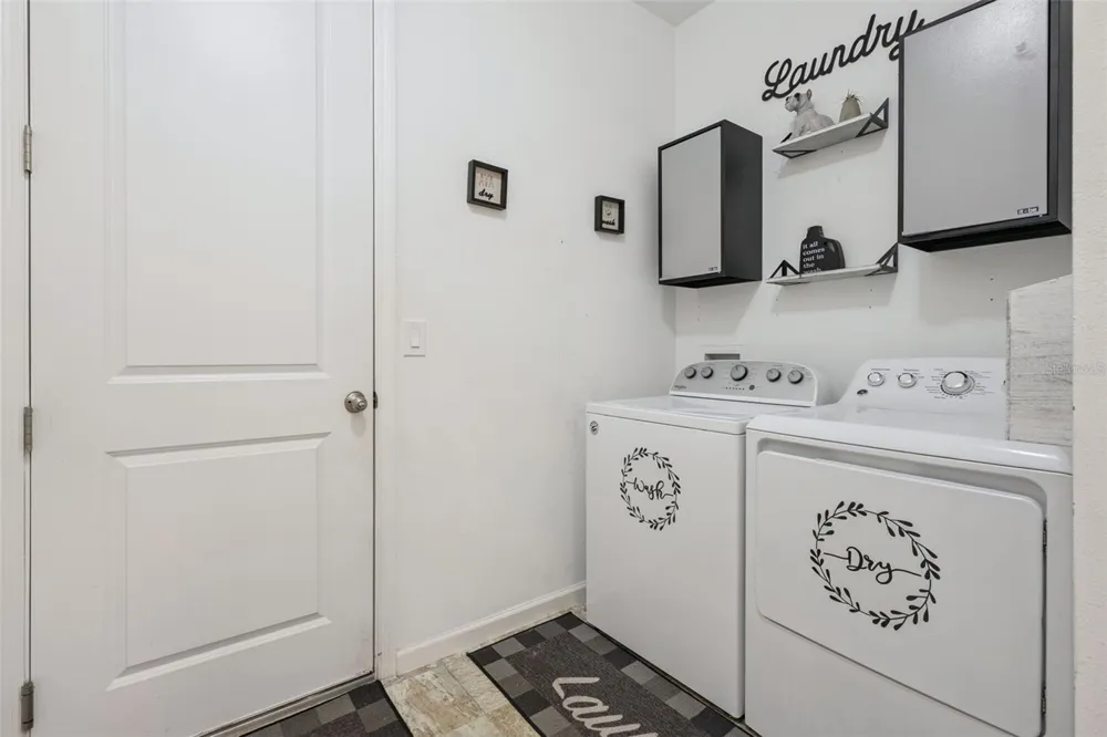 31736 BROADWATER AVENUE Leesburg, FL 34748
