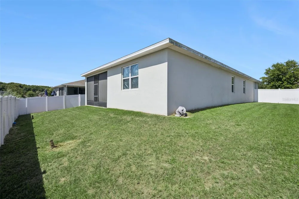 31736 BROADWATER AVENUE Leesburg, FL 34748