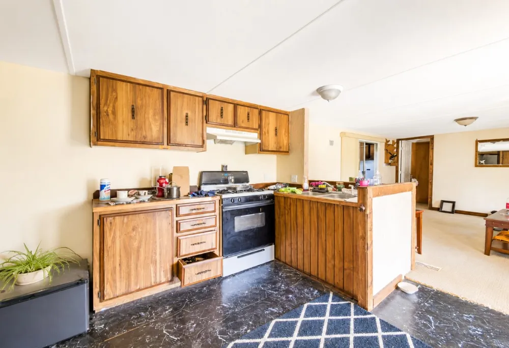 158 County Road 1813 Clifton, TX 76634