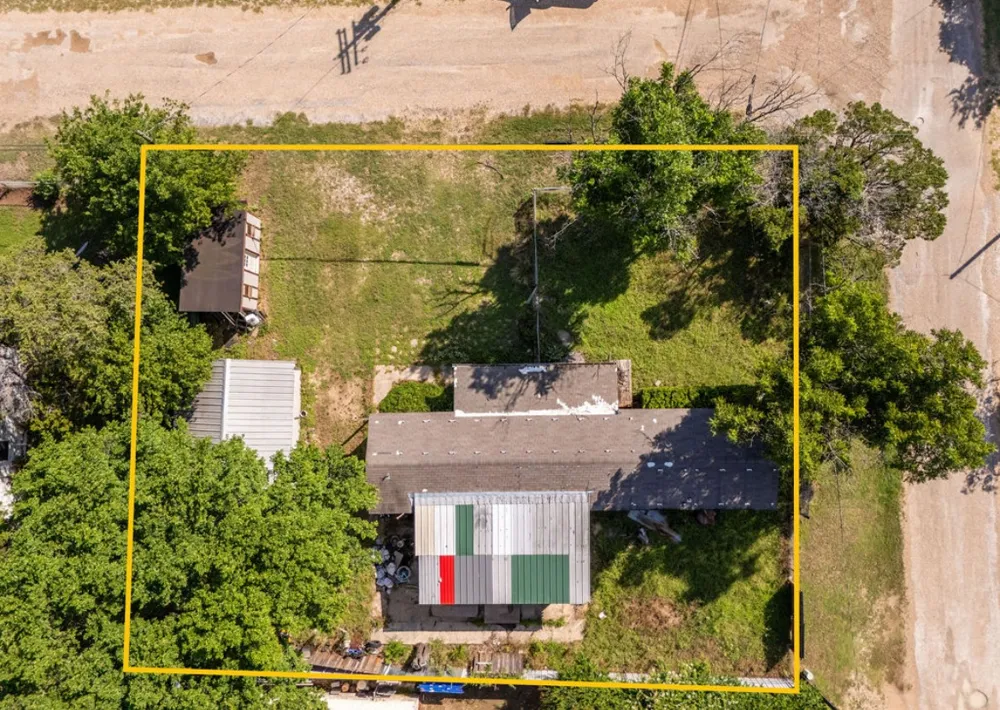 158 County Road 1813 Clifton, TX 76634