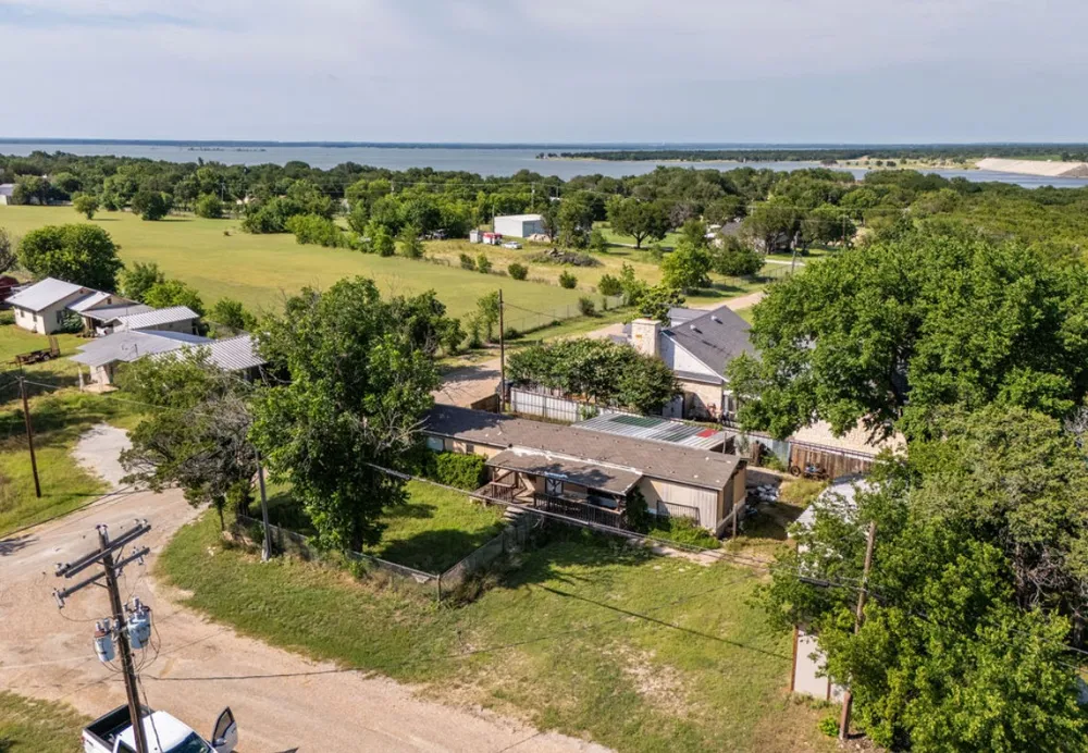 158 County Road 1813 Clifton, TX 76634
