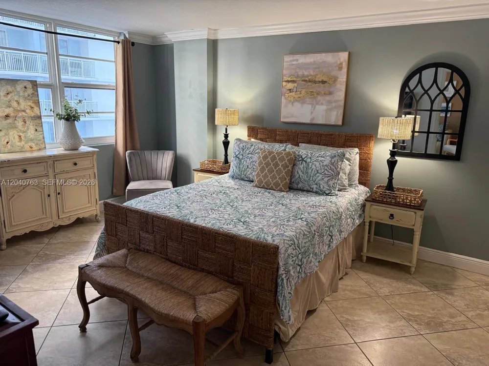 6917 Collins Ave #506 Miami Beach, FL 33141