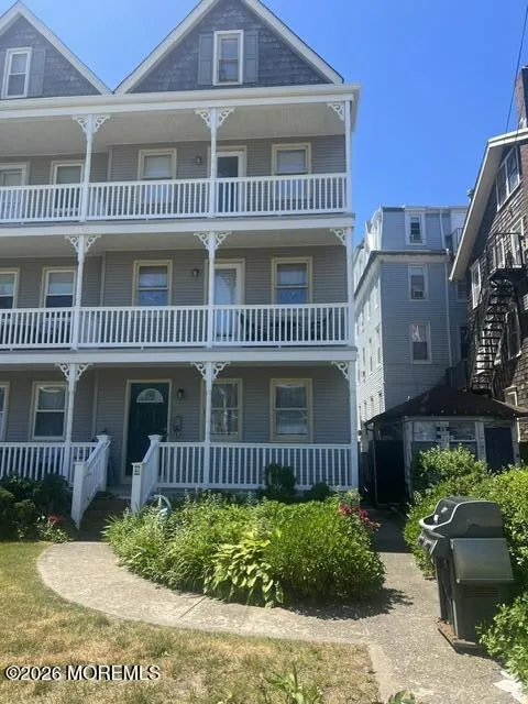 4 Webb Avenue #Summer WEEKLY -C