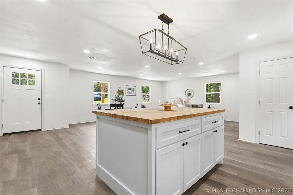 7460 Dogwood Ardmore, OK 73401