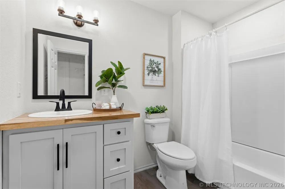 7460 Dogwood Ardmore, OK 73401