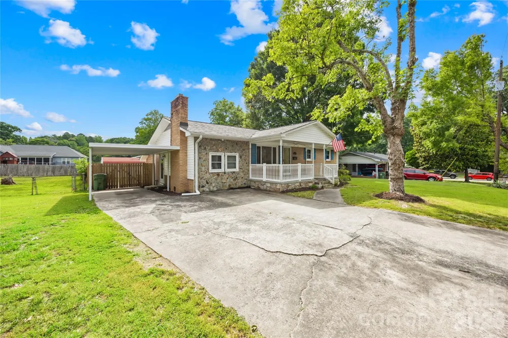 205 Gaddis Drive Mount Holly, NC 28120
