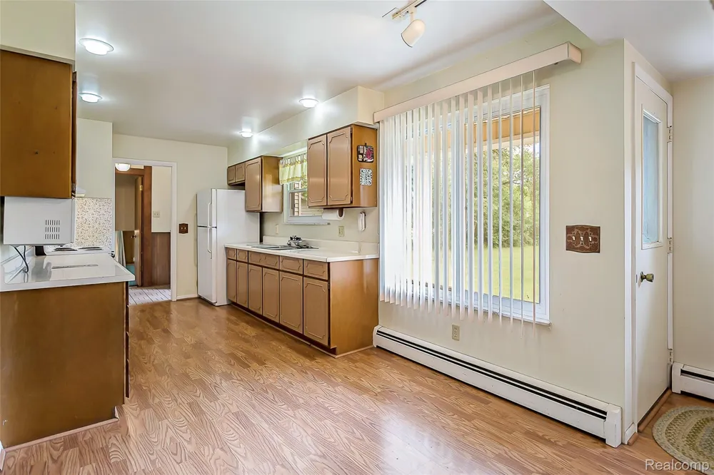 1165 Camelot Drive Putnam Township, MI 48169