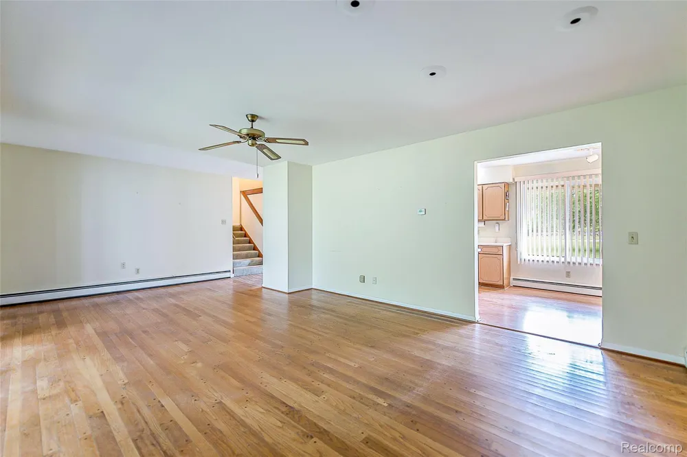 1165 Camelot Drive Putnam Township, MI 48169