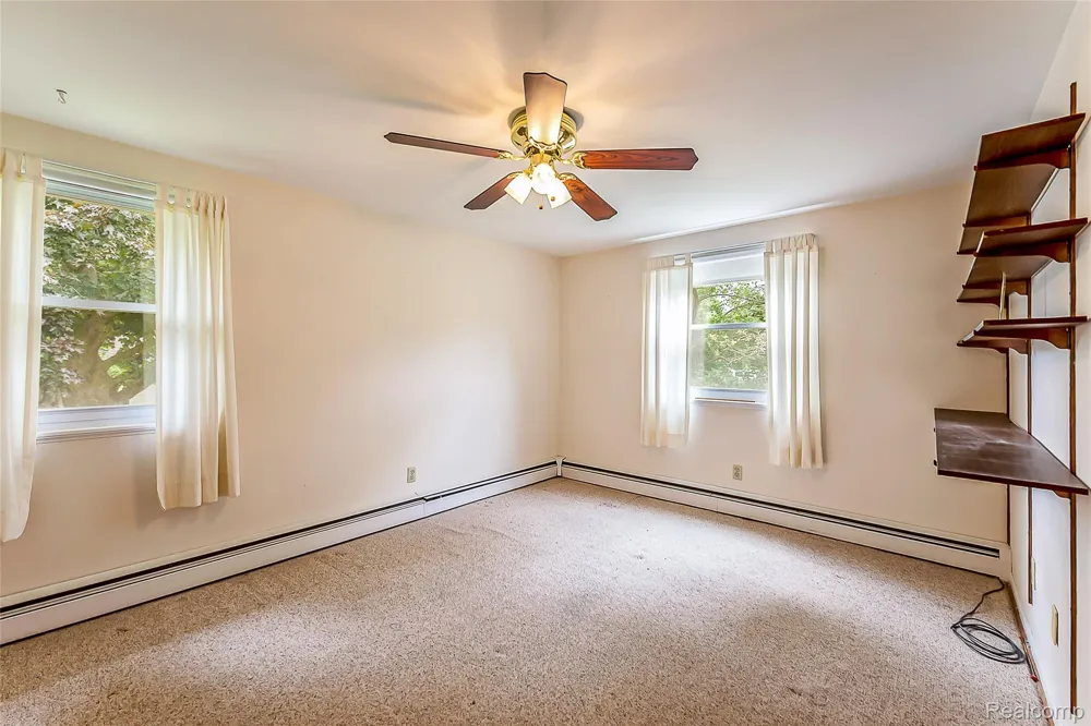 1165 Camelot Drive Putnam Township, MI 48169