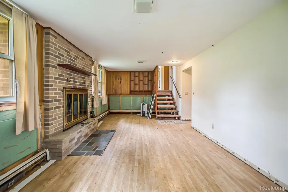 1165 Camelot Drive Putnam Township, MI 48169