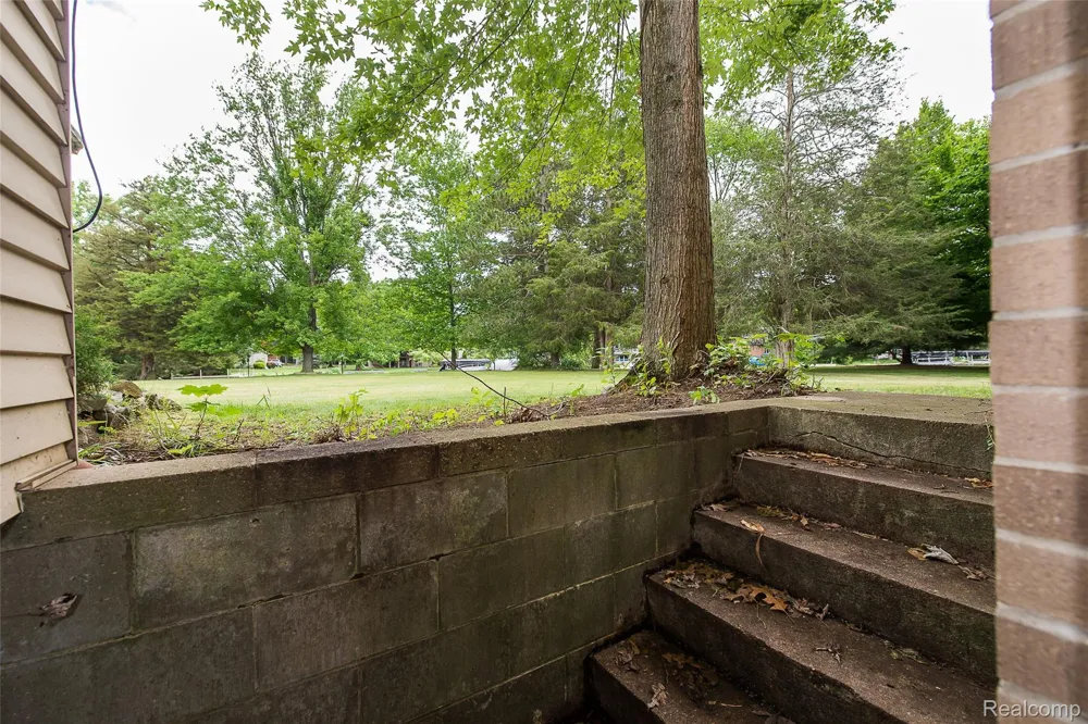 1165 Camelot Drive Putnam Township, MI 48169