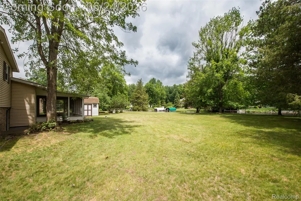 1165 Camelot Drive Putnam Township, MI 48169