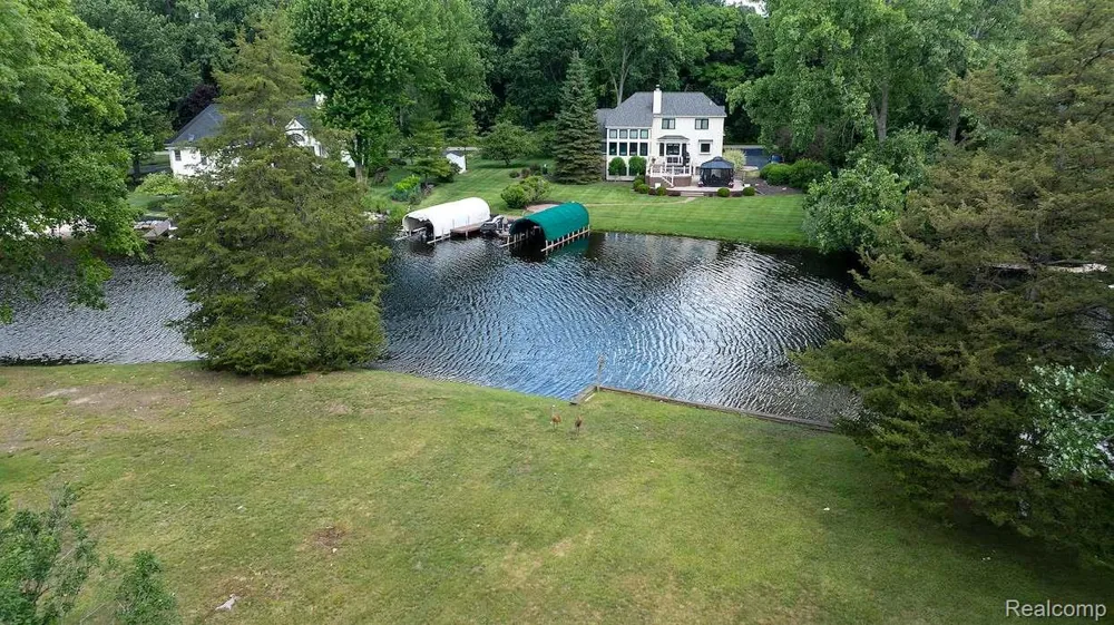 1165 Camelot Drive Putnam Township, MI 48169