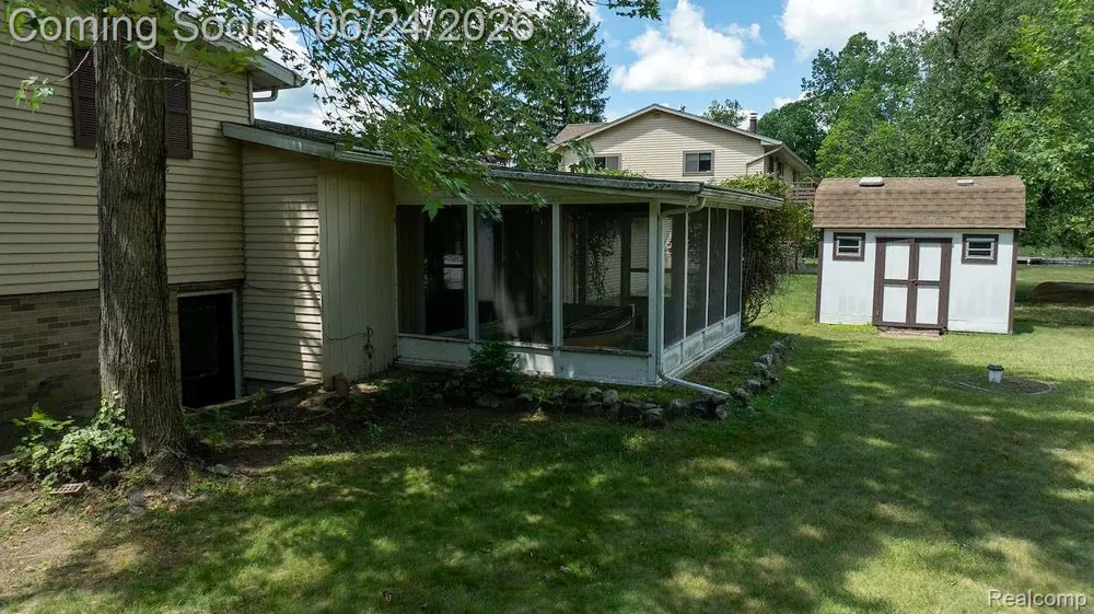 1165 Camelot Drive Putnam Township, MI 48169