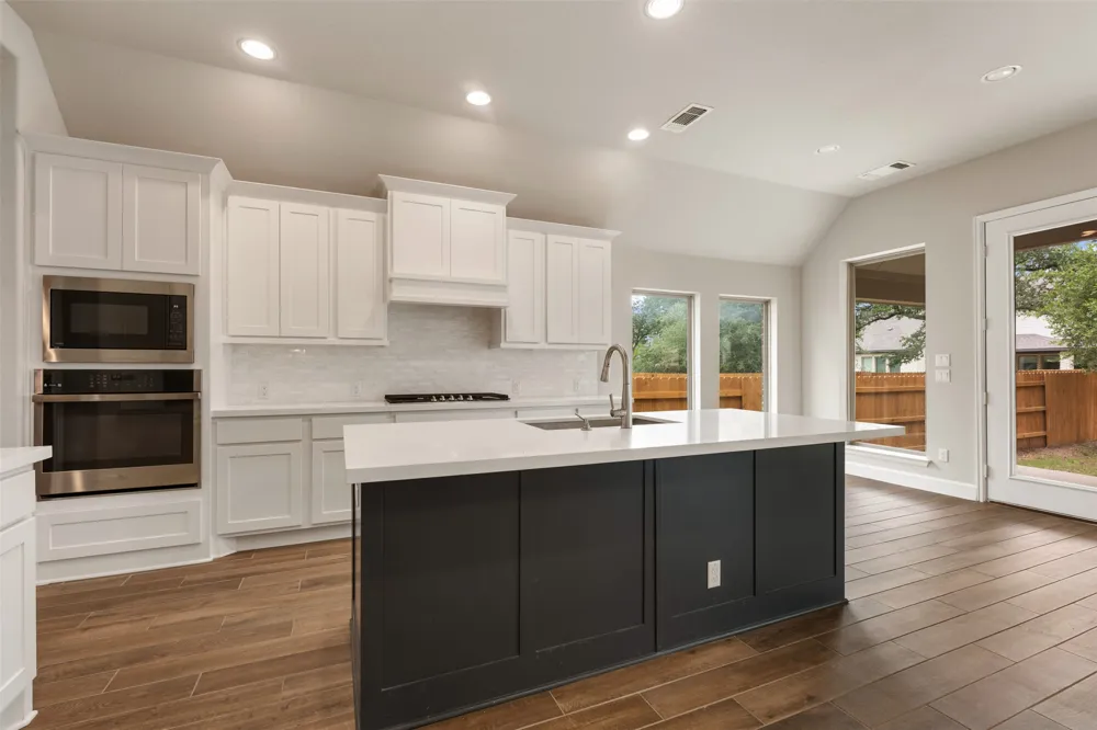 104 Anejo Bluff Court Georgetown, TX 78628