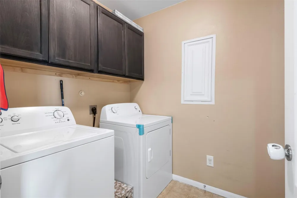 314 Gulf Winds Drive Bacliff, TX 77518