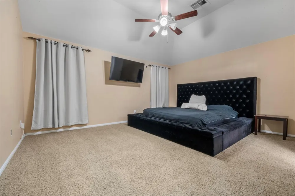 314 Gulf Winds Drive Bacliff, TX 77518