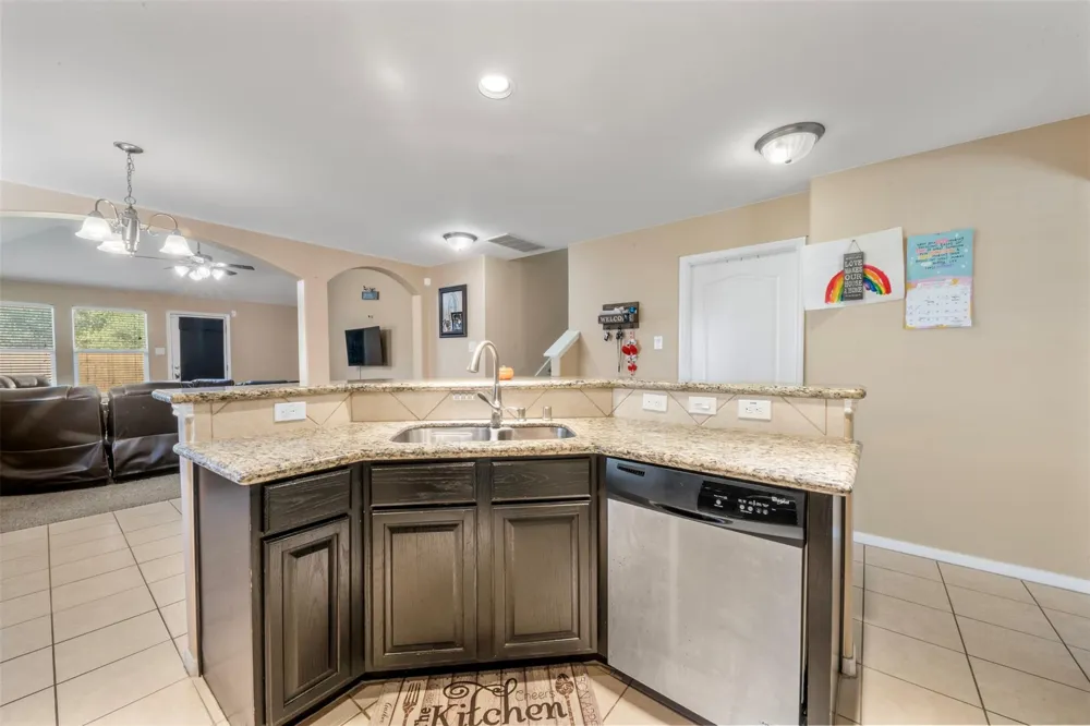 314 Gulf Winds Drive Bacliff, TX 77518
