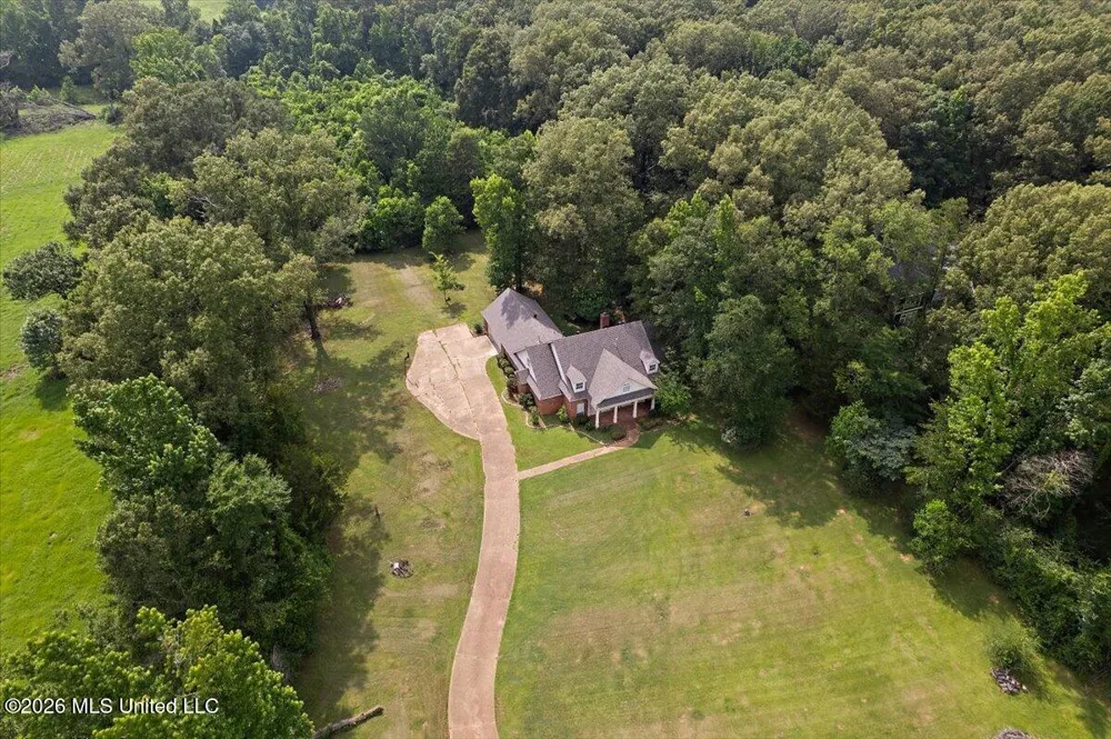 5049 Springridge Road Raymond, MS 39154