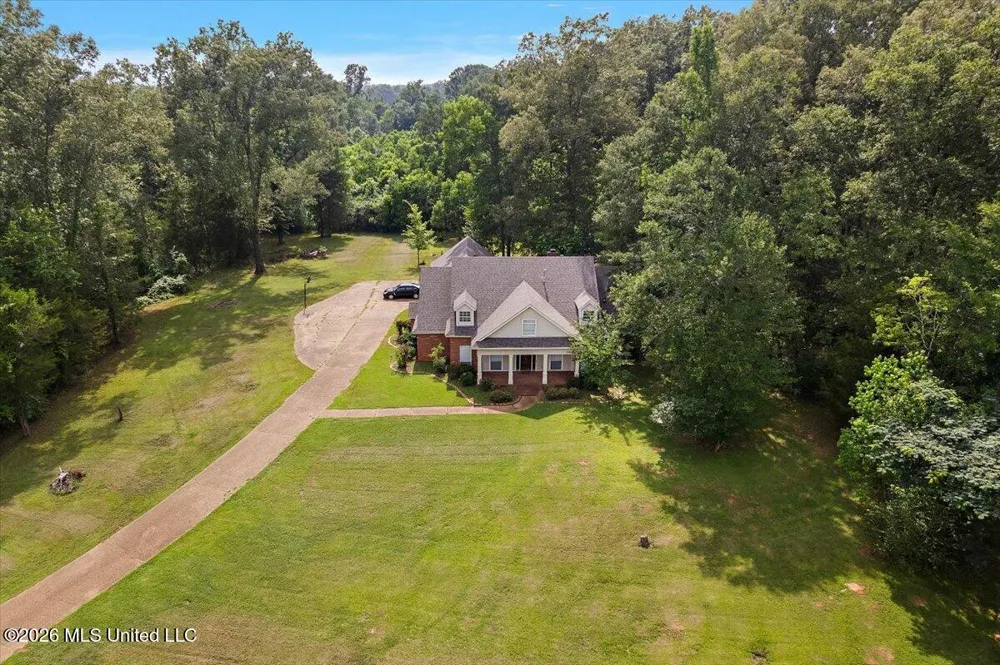 5049 Springridge Road Raymond, MS 39154