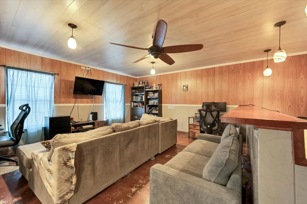 2601 Highcloud Drive Lockhart, TX 78644