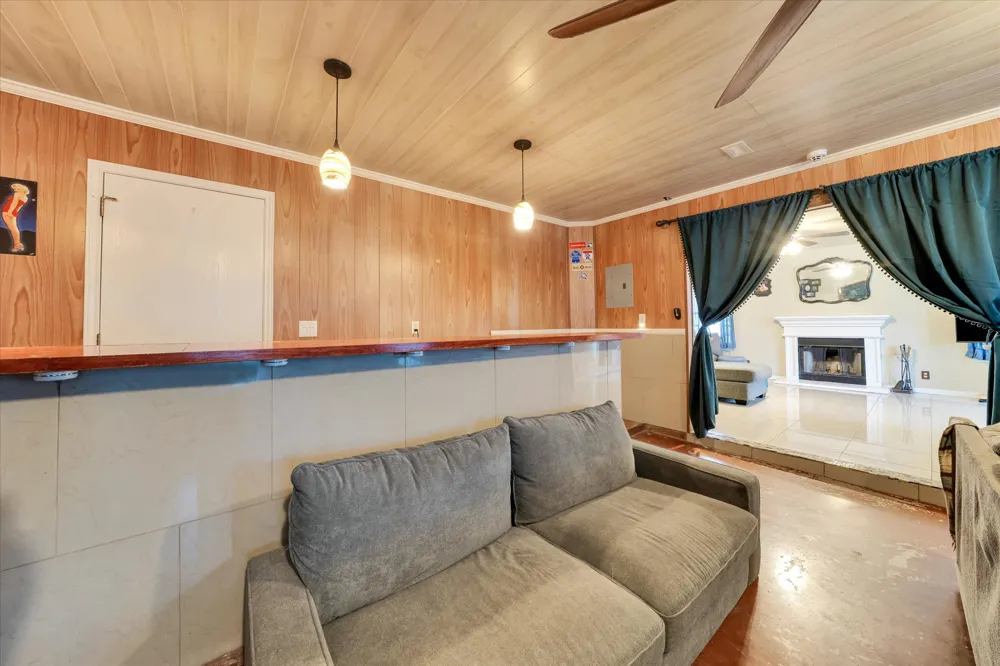 2601 Highcloud Drive Lockhart, TX 78644
