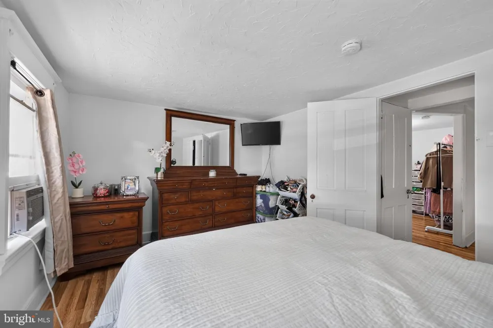 511 DELAWARE AVENUE Palmyra, NJ 08065