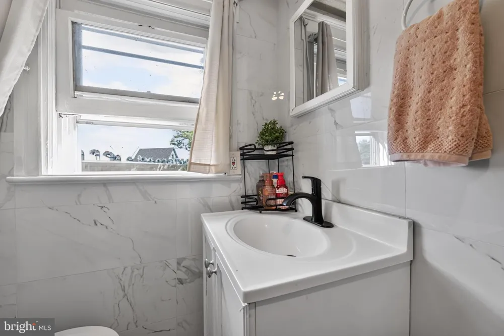 511 DELAWARE AVENUE Palmyra, NJ 08065