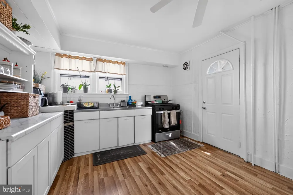 511 DELAWARE AVENUE Palmyra, NJ 08065