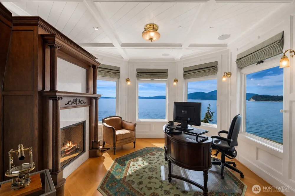 1114 B AVENUE Anacortes, WA 98221