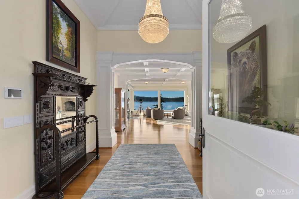 1114 B AVENUE Anacortes, WA 98221