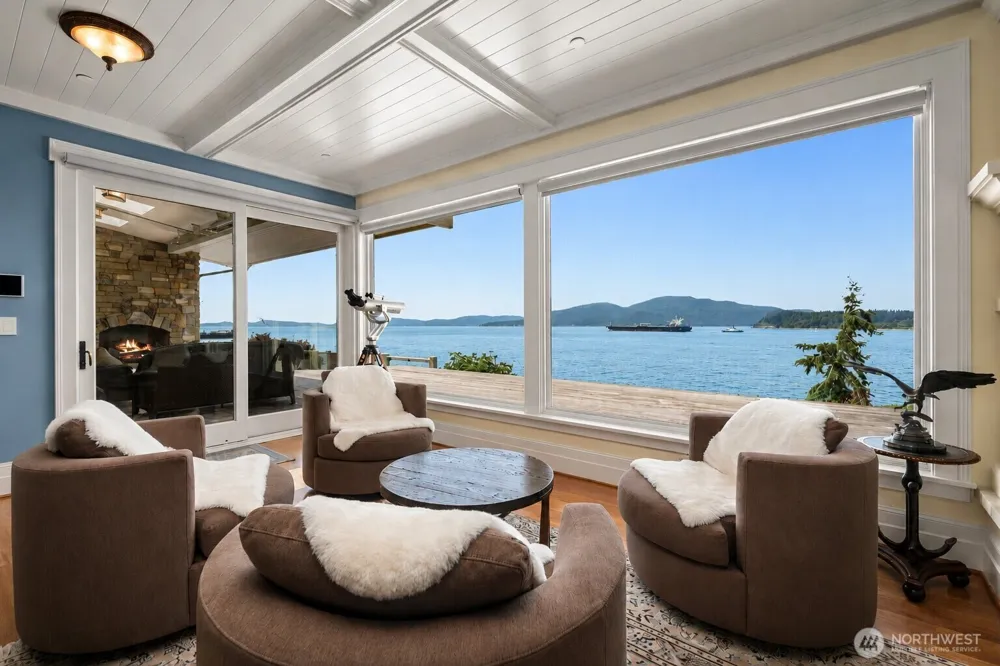 1114 B AVENUE Anacortes, WA 98221