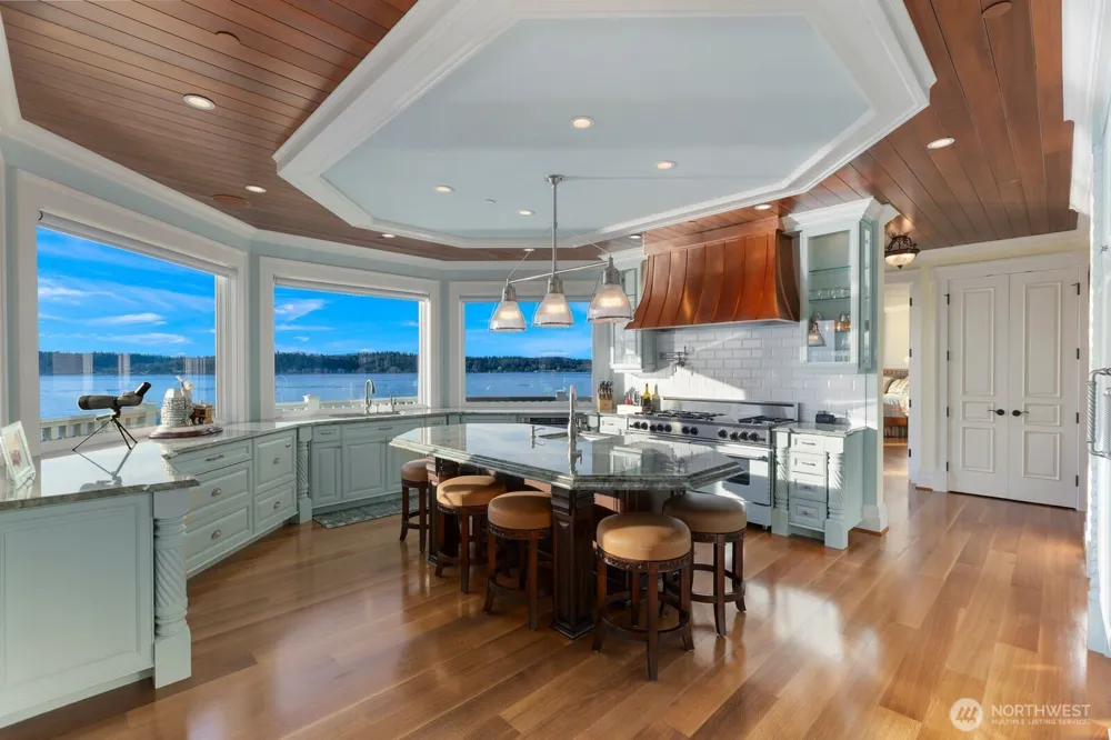 1114 B AVENUE Anacortes, WA 98221