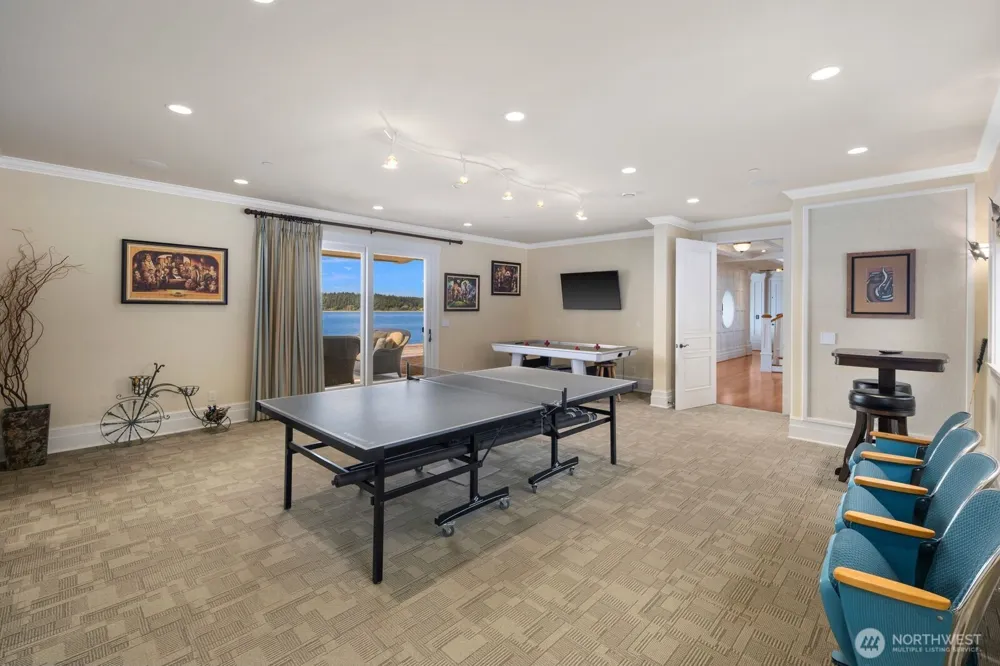 1114 B AVENUE Anacortes, WA 98221