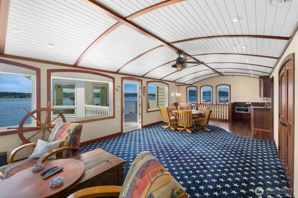 1114 B AVENUE Anacortes, WA 98221